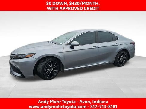 Used 2022 Toyota Camry SE FWD image 4