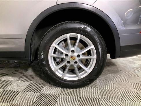 Certified 2016 Porsche Cayenne Diesel AWD/4WD image 28