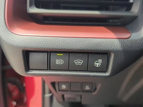 New 2026 Toyota Prius Plug-In Hybrid FWD image 11