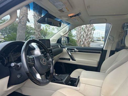Certified 2023 Lexus GX 460 Premium w/ Premium Package AWD/4WD image 6