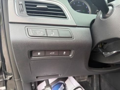 Used 2016 Hyundai Sonata Sport w/ Option Group 03 FWD image 13