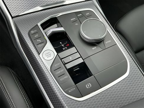 Used 2024 BMW 230i Coupe w/ M Sport Package image 26