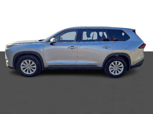 Used 2024 Toyota Grand Highlander XLE image 7
