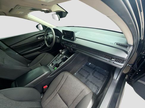 Certified 2024 Honda Accord EX image 31