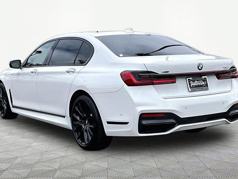 Used 2022 BMW 750i xDrive w/ Executive Package AWD/4WD image 6