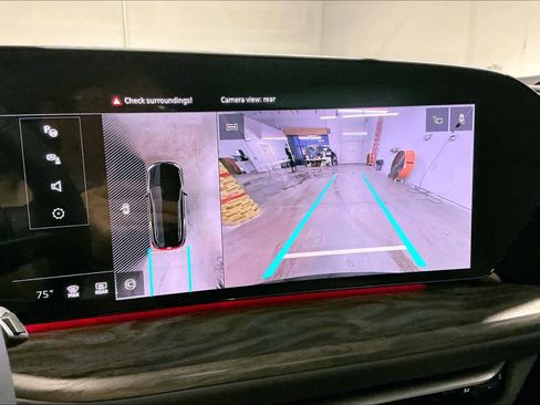 Certified 2025 Audi Q5 Prestige image 23