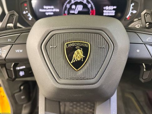 Used 2024 Lamborghini Urus Performante image 21