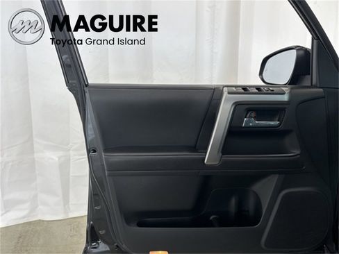 Used 2023 Toyota 4Runner SR5 Premium w/ Moonroof Package image 16