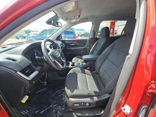 Used 2023 GMC Terrain SLE w/ Driver Convenience Package FWD image 3
