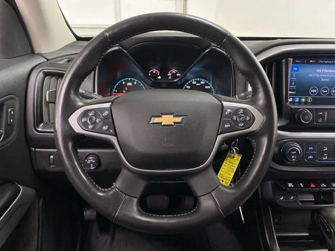Used 2022 Chevrolet Colorado LT w/ Luxury Package image 19