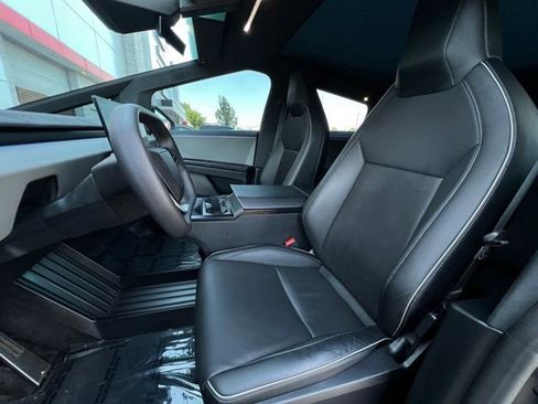Used 2024 Tesla Cybertruck Cyberbeast AWD/4WD image 17