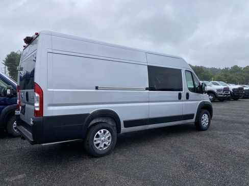 Used 2025 RAM ProMaster 3500 w/ Quick Order Package 22H SLT+ FWD image 3