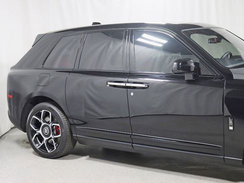 Used 2023 Rolls-Royce Cullinan Black Badge w/ Driver's Package image 3