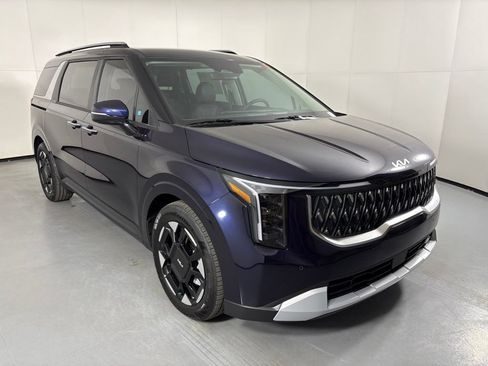 New 2026 Kia Carnival EX FWD image 2