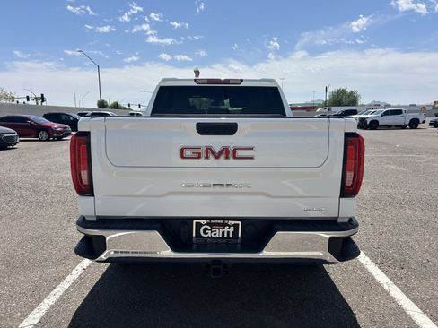 Used 2025 GMC Sierra 1500 SLT RWD image 4