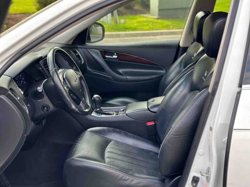 Used 2012 INFINITI EX35 Journey w/ Premium Pkg image 14