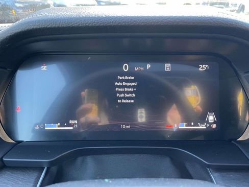 New 2026 Jeep Grand Cherokee Altitude AWD/4WD image 28