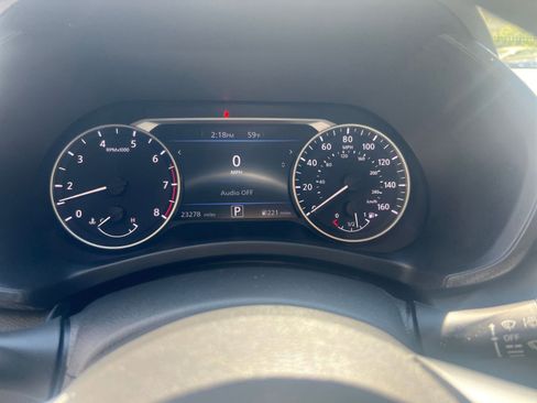 Used 2025 Nissan Sentra SV image 35