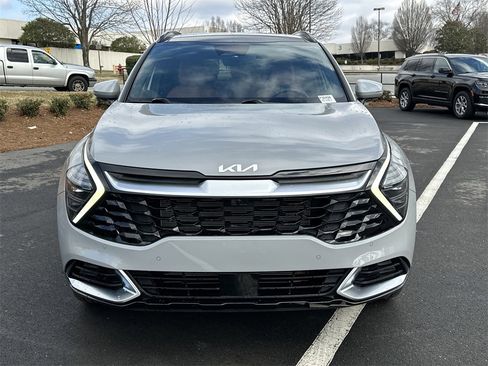 Used 2024 Kia Sportage SX image 8