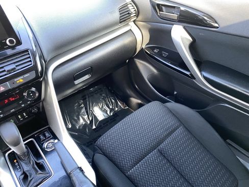 Used 2023 Mitsubishi Eclipse Cross LE AWD/4WD image 18