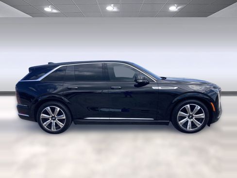 New 2026 Cadillac Escalade IQ Luxury 1 w/ LPO, Floor Liner Package AWD/4WD image 7