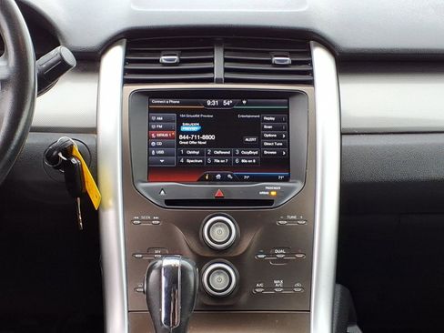 Used 2013 Ford Edge SEL AWD/4WD image 16