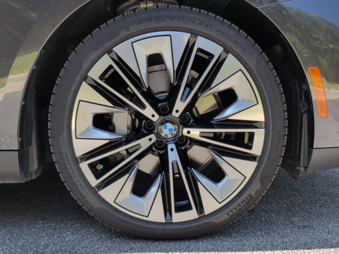 Used 2026 BMW 530i w/ Convenience Package RWD image 13