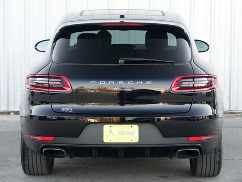 Used 2018 Porsche Macan image 46