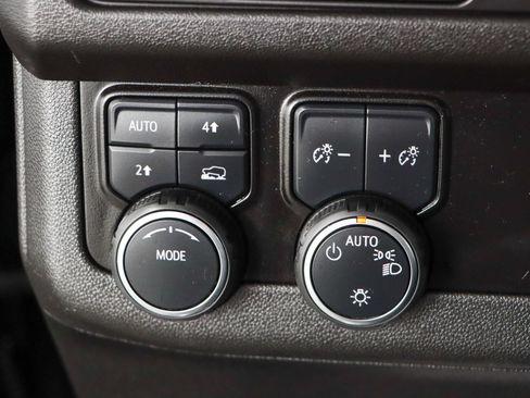 Used 2024 Chevrolet Suburban RST w/ Luxury Package AWD/4WD image 23