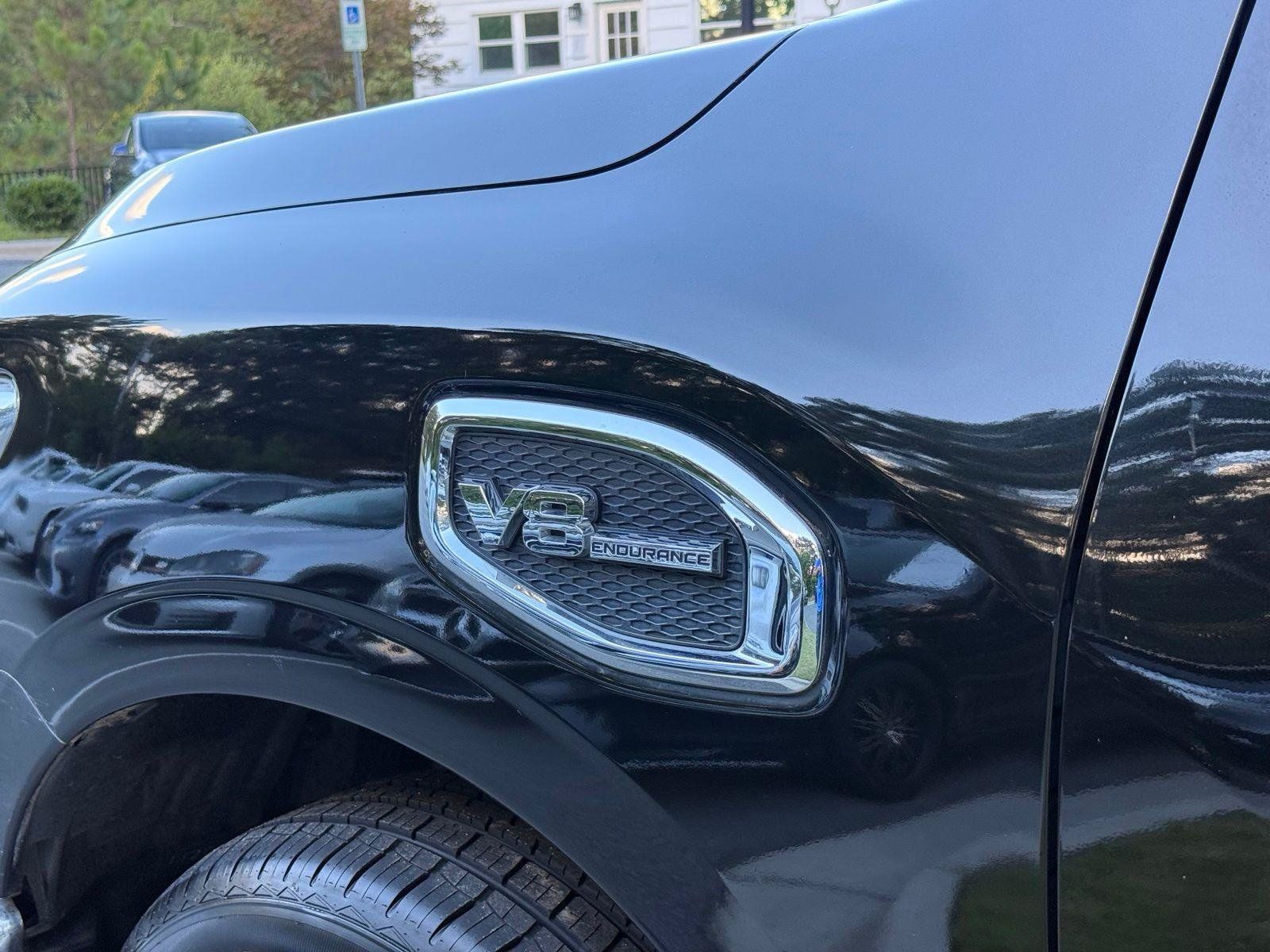 Used 2017 Nissan Titan SV RWD image 11