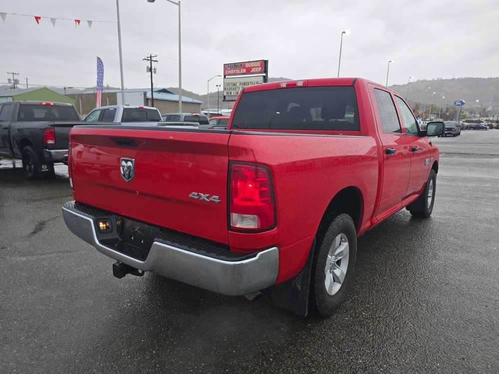 Used 2018 RAM 1500 ST w/ SXT Appearance Group AWD/4WD image 10
