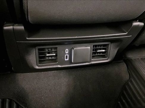 Used 2024 Chevrolet Silverado 1500 LT AWD/4WD image 31