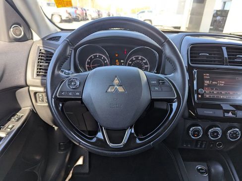 Used 2018 Mitsubishi Outlander Sport SEL image 12