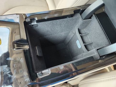 Used 2022 Lincoln Nautilus Reserve image 15