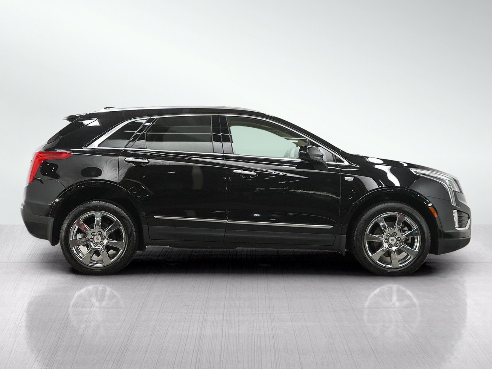 Used 2018 Cadillac XT5 Platinum AWD/4WD image 6