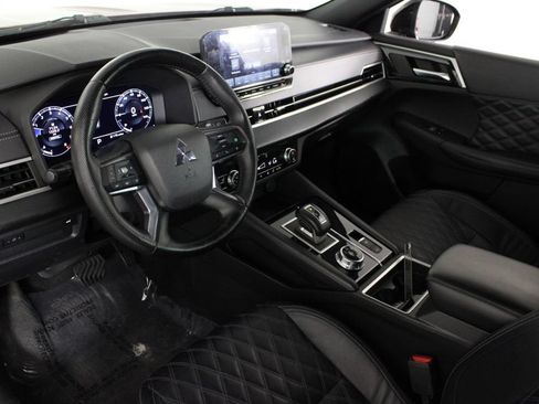 Used 2023 Mitsubishi Outlander SEL FWD image 19