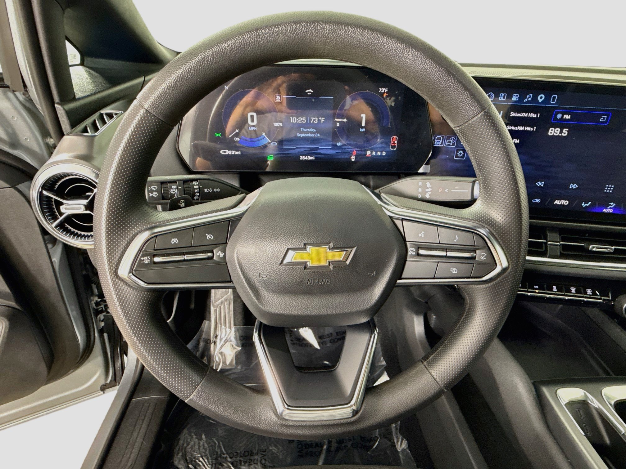 Used 2026 Chevrolet Equinox EV LT FWD image 13