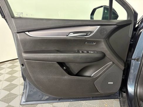 Used 2019 Cadillac XT5 Luxury FWD image 16