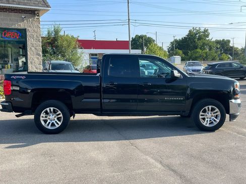 Used 2017 Chevrolet Silverado 1500 LT w/ All Star Edition AWD/4WD image 4