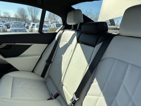 Used 2026 BMW 530i xDrive image 34