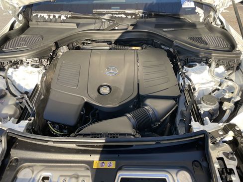 Certified 2025 Mercedes-Benz GLC 300 image 50