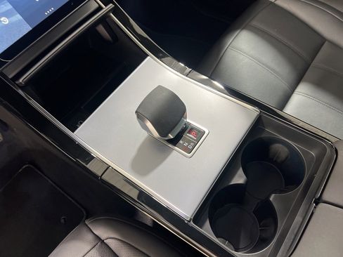 Used 2025 Land Rover Range Rover Evoque S image 17