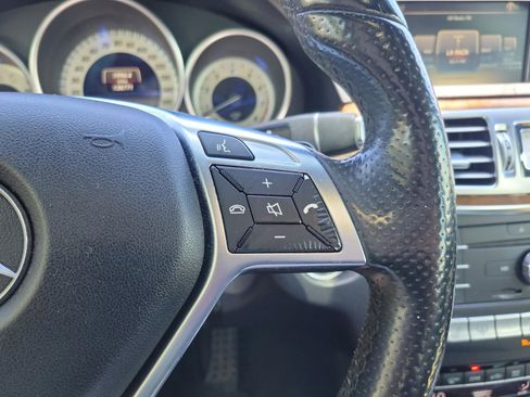 Used 2016 Mercedes-Benz E 350 4MATIC Sedan image 22