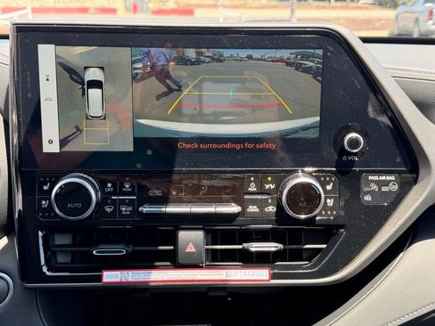 New 2026 Toyota Highlander Limited AWD/4WD image 33