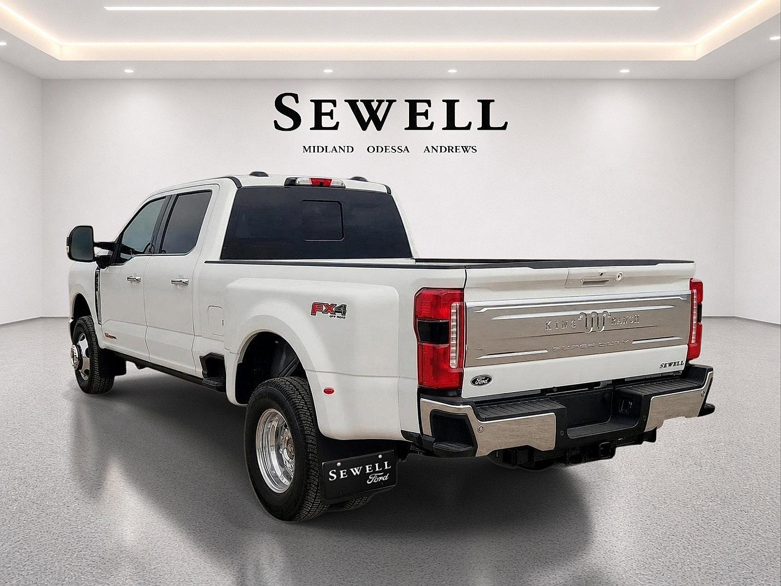 New 2027 Ford F350 King Ranch w/ Chrome Package AWD/4WD image 3