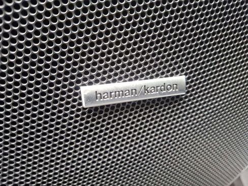 Used 2023 Subaru Forester Limited image 22