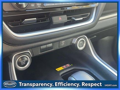 Used 2024 Toyota Grand Highlander XLE image 30