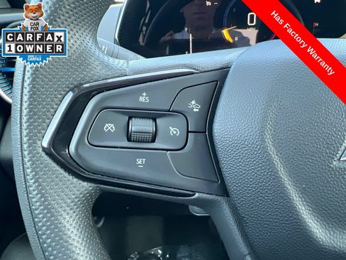Used 2025 Chevrolet Trax LT FWD image 13