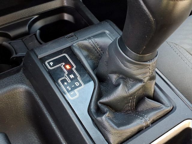 Used 2023 Toyota Tacoma SR AWD/4WD image 17