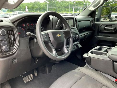 Used 2025 Chevrolet Silverado 2500 Custom w/ Custom Value Package AWD/4WD image 12